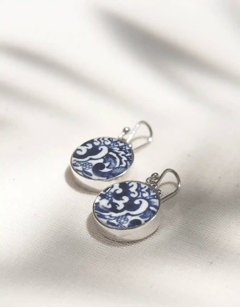 BARONESA ÁNGELES DE OVILVAR - BLUE WILLOW PATTERN
