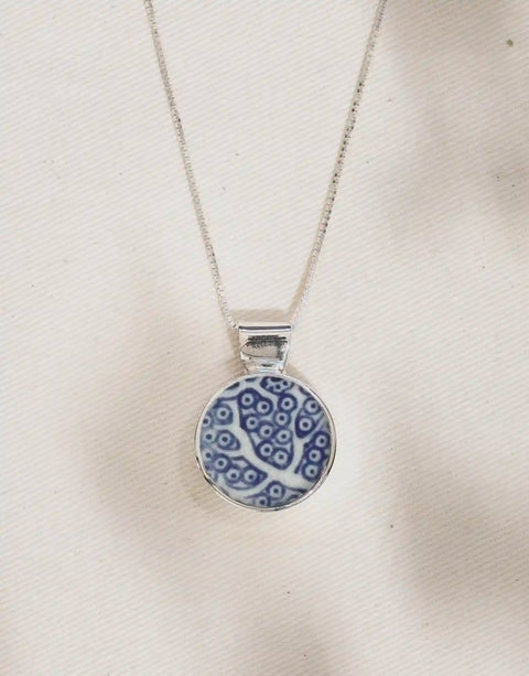 MARQUESA EMILIA DE OYRA - BLUE WILLOW PATTERN