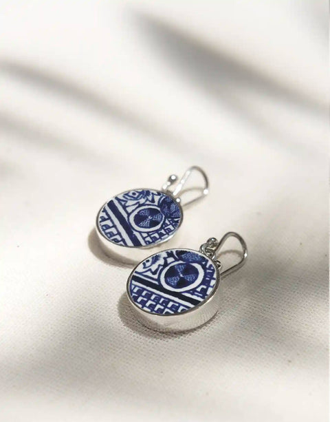BARONESA ÁNGELES DE OVILVAR - BLUE WILLOW PATTERN